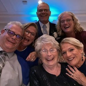 Meet your Posher, Helen